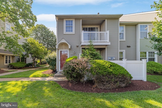 2802B Yarmouth Ln, Mount Laurel, NJ 08054 - multi unit property featuring a balcony