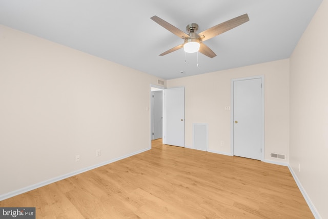 2802B Yarmouth Ln, Mount Laurel, NJ 08054 - unfurnished bedroom with light wood-type flooring and a ceiling fan