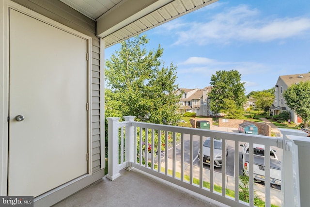 2802B Yarmouth Ln, Mount Laurel, NJ 08054 - balcony featuring a residential view