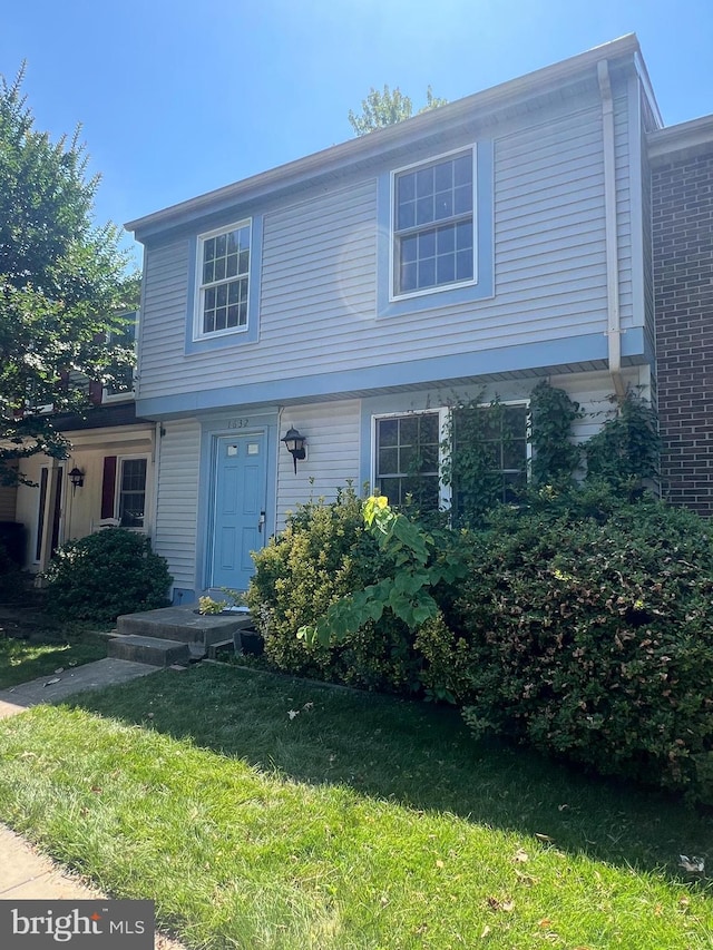 1632 Barnstead Dr, Reston, VA 20194 - view of front of home featuring a front yard
