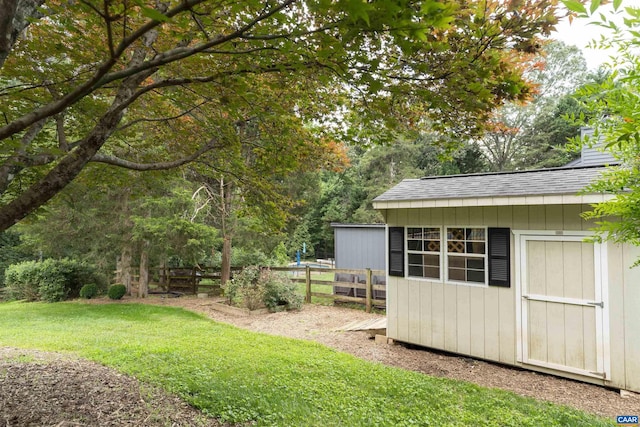 325 Heron Ln, Charlottesville, VA 22903 - view of yard featuring a shed