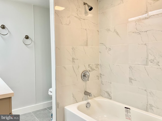 840 Columbia Ave, Cumberland, MD 21502 - bathroom featuring vanity and shower / bathtub combination