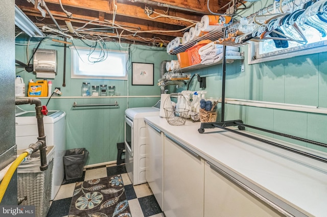 238 Winding Way Rd, Stratford, NJ 08084 - laundry area with washing machine and clothes dryer and light floors