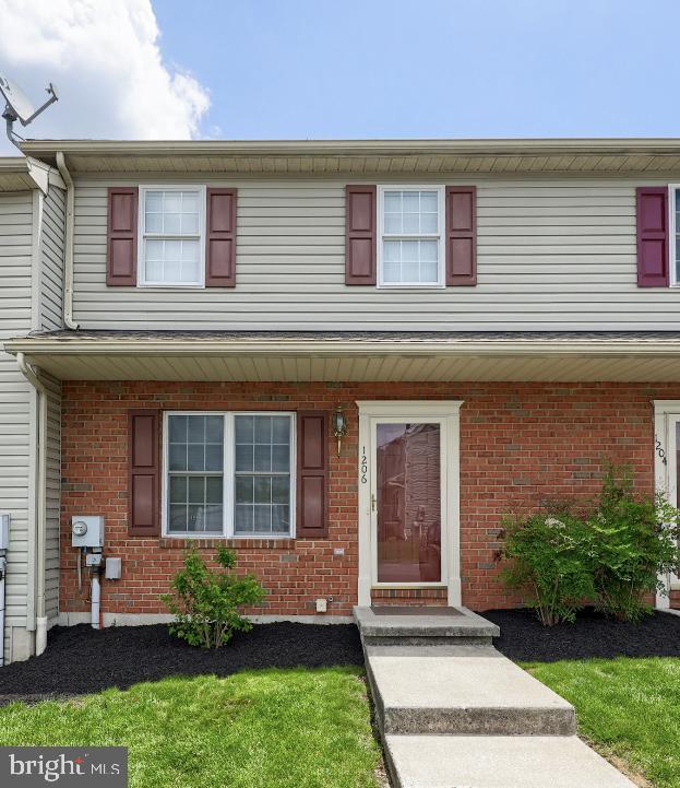 1206 Fredrick Blvd, Reading, PA 19605 - view of property with brick siding