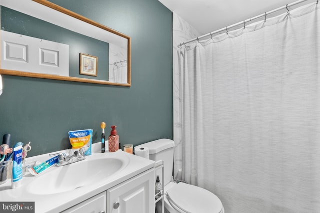 3567 Joyce St, Philadelphia, PA 19134 - full bath featuring vanity and a shower with curtain