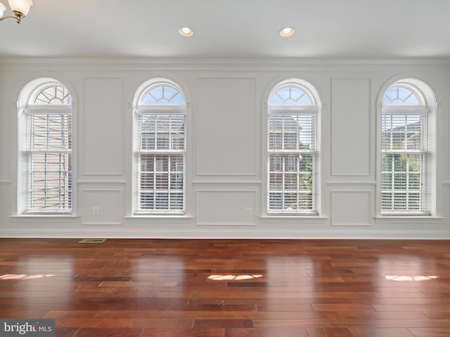 7730 Terraview Ct, Hanover, MD 21076 - entrance foyer featuring hardwood / wood-style flooring and recessed lighting