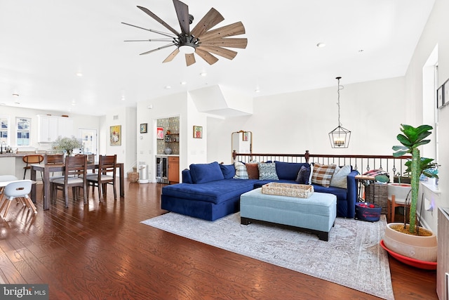 415 Tall Oaks Dr, Warminster, PA 18974