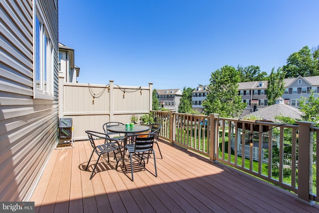 415 Tall Oaks Dr, Warminster, PA 18974