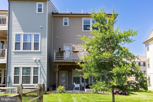 415 Tall Oaks Dr, Warminster, PA 18974