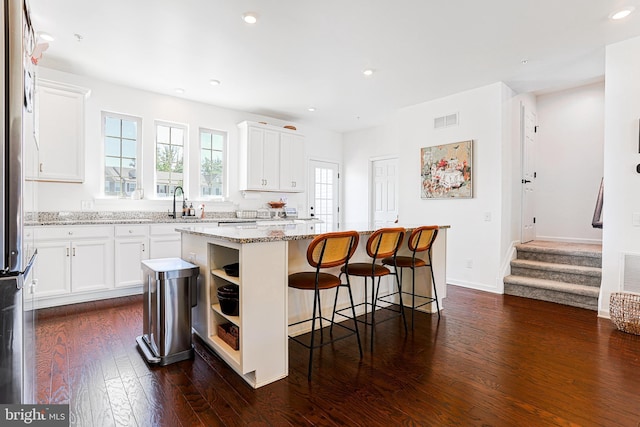415 Tall Oaks Dr, Warminster, PA 18974