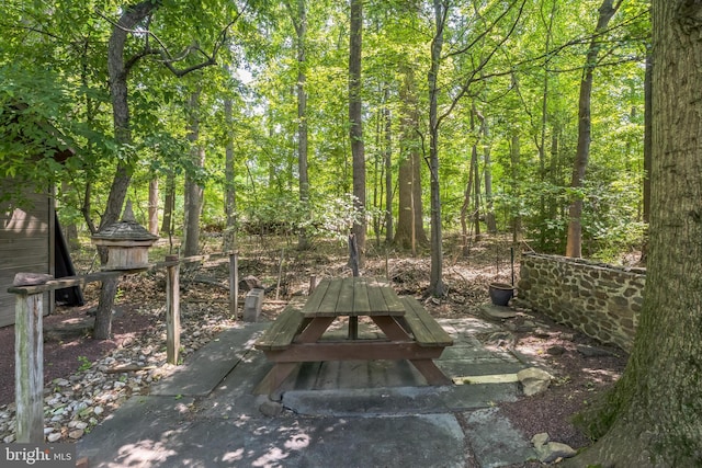 604 Big Oak Rd, Yardley, PA 19067 - view of yard with a view of trees