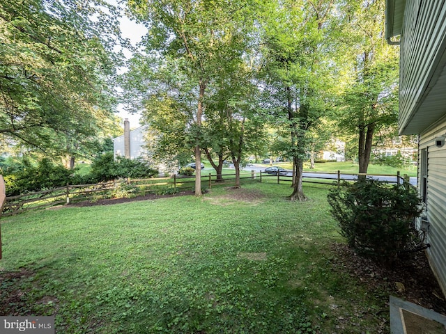 14901 Joshua Tree Rd, North Potomac, MD 20878 - view of yard