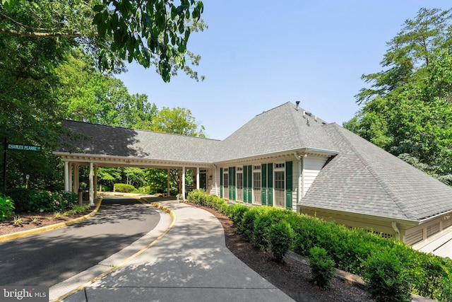 12560 Kempston Ln, Woodbridge, VA 22192 - view of front facade with roof with shingles