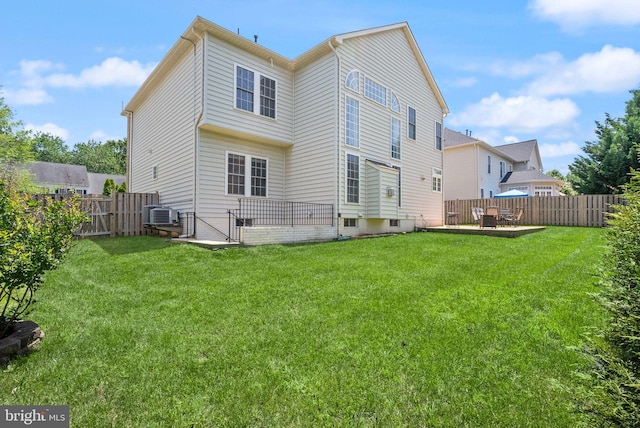 14512 Penderlea Ct, Gainesville, VA 20155 - rear view of property featuring a fenced backyard and a patio area