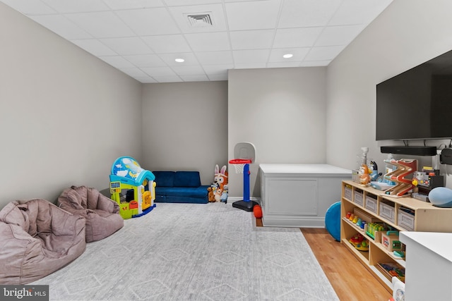 2740 Allen Glen Dr, Mechanicsburg, PA 17055 - rec room with wood finished floors, a drop ceiling, and recessed lighting