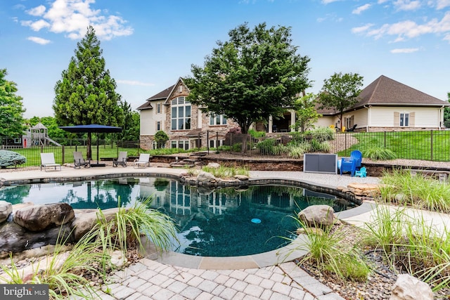 2740 Allen Glen Dr, Mechanicsburg, PA 17055 - view of swimming pool with a patio area