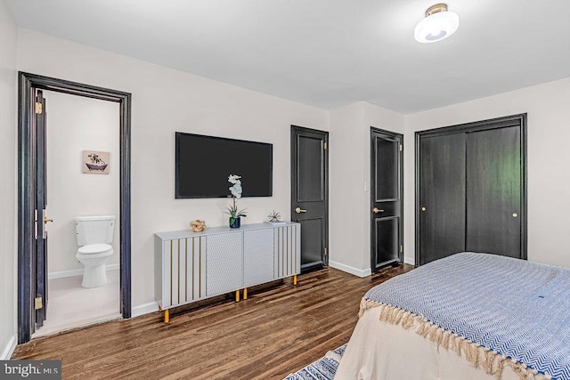 1528 Stuyvesant Ave, Trenton, NJ 08618 - bedroom with wood finished floors, a closet, and ensuite bathroom