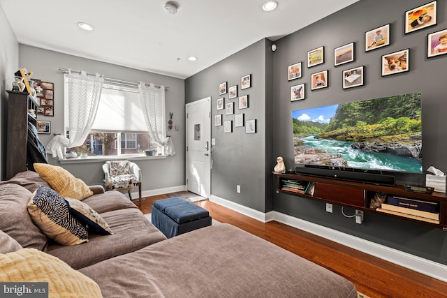 2115 Carpenter St Unit 1, Philadelphia, PA 19146 - living area with wood finished floors and recessed lighting