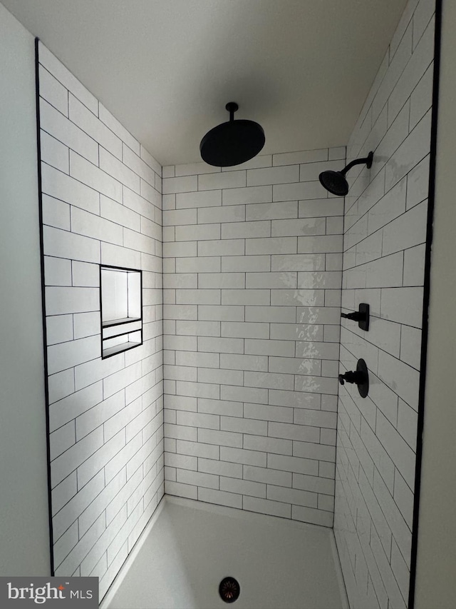 14 Wynn N Rd, Tabernacle, NJ 08088 - bathroom with tiled shower