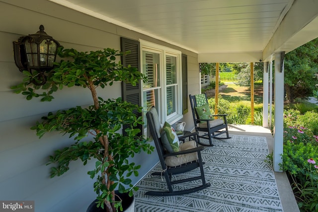 503 Mulberry St, Milton, DE 19968 - view of covered porch