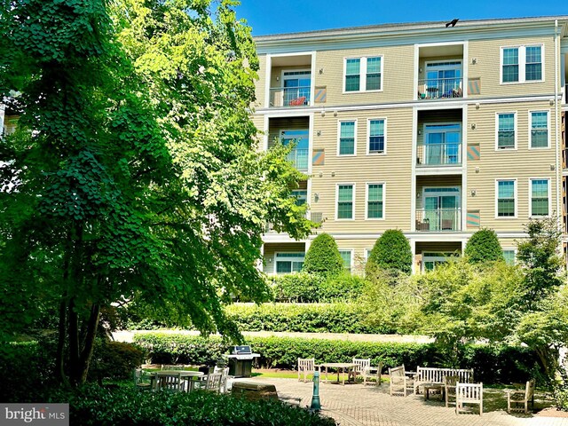 2465 Army Navy Dr Unit 1-302, Arlington, VA 22206 - view of property