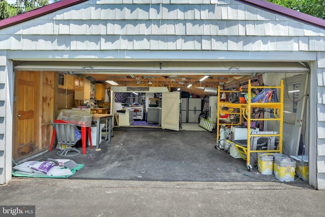 441 Barker Dr, West Chester, PA 19380 - view of garage