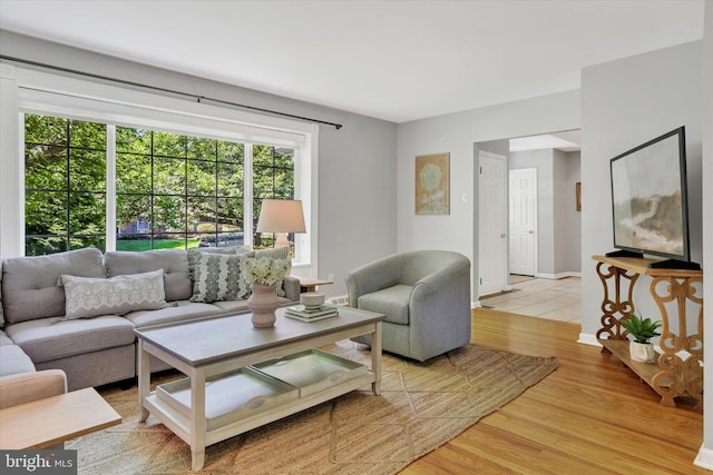 441 Barker Dr, West Chester, PA 19380 - living area with wood finished floors