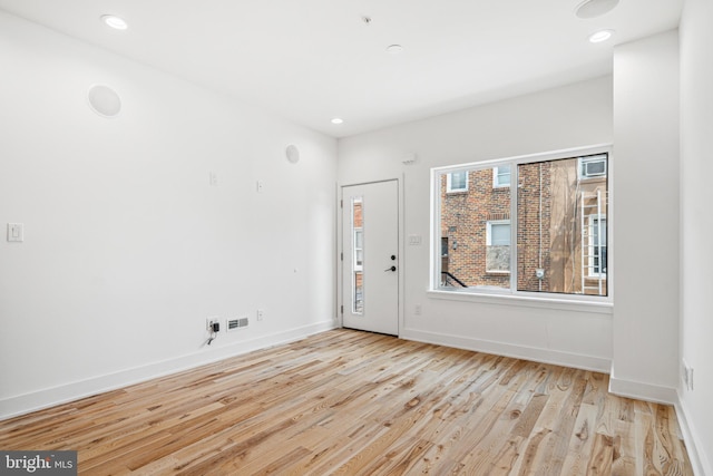 3084 Weikel St, Philadelphia, PA 19134 - foyer entrance featuring wood finished floors and recessed lighting
