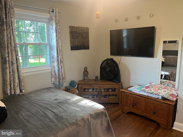 499 Prospect Rd, Warminster, PA 18974 - bedroom with wood finished floors