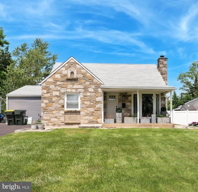 423 Newton Rd, Hatboro, PA 19040 - view of front facade featuring stone siding and a chimney