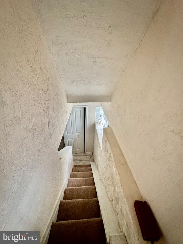 3913 Loch Raven Blvd, Baltimore, MD 21218 - view of staircase