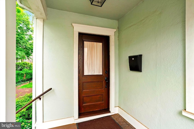 5 Madison St, Princeton, NJ 08542 - entrance to property with stucco siding