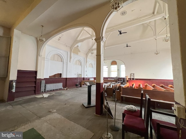 818 N Broadway, Baltimore, MD 21205 - lobby with vaulted ceiling and wainscoting