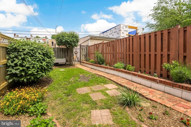 61 W St NW, Washington, DC 20001 - view of fenced backyard