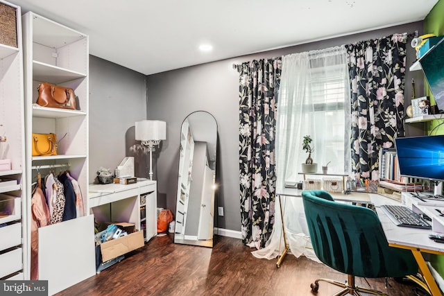 116 Lake Arrowhead Cir, Bear, DE 19701 - home office with wood finished floors and baseboards