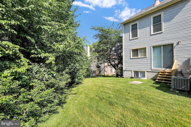 8916 Rosewood Way, Jessup, MD 20794 - view of grassy yard with entry steps