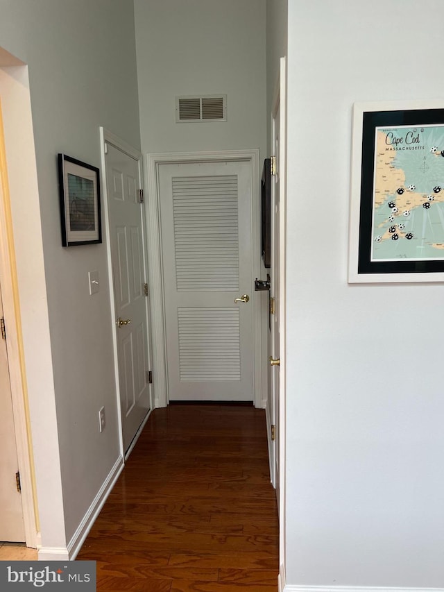 86 Ables Run Dr, Absecon, NJ 08201 - hall featuring wood finished floors and baseboards