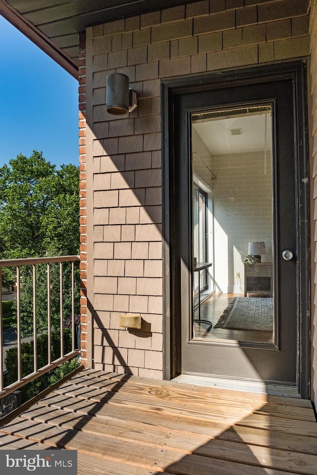 33 Sergeant St, Princeton, NJ 08540 - entrance to property featuring a balcony