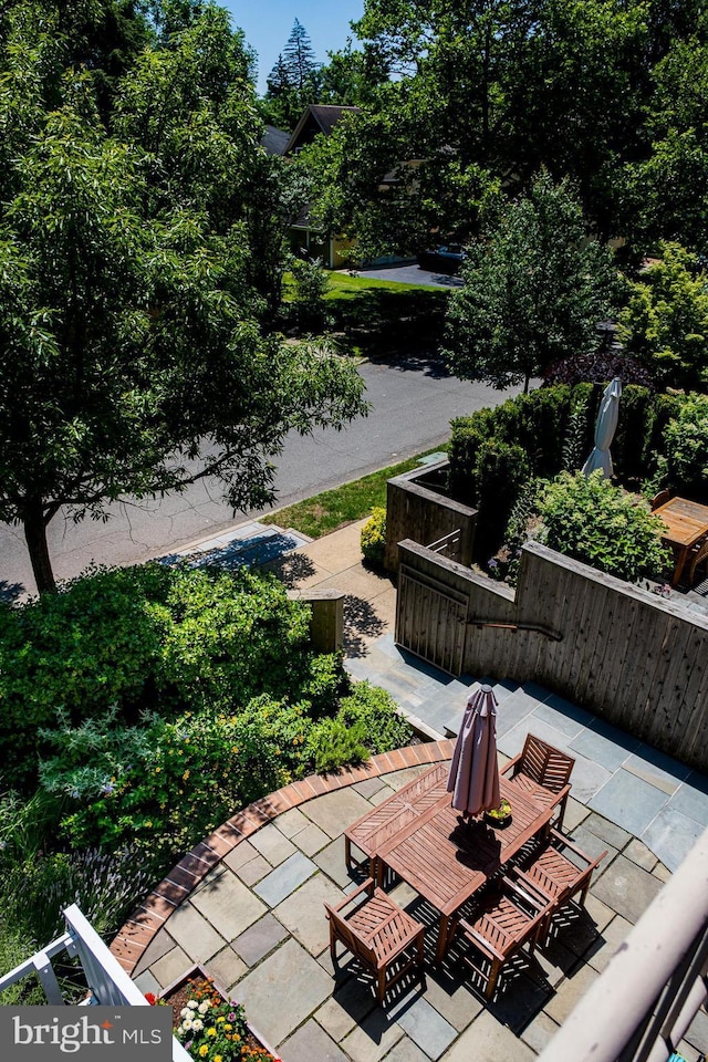 33 Sergeant St, Princeton, NJ 08540 - view of patio featuring outdoor dining area