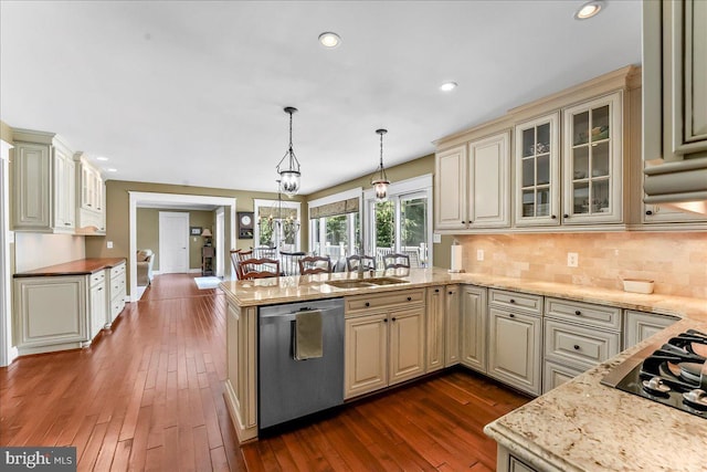 11 Georges Way, Glen Mills, PA 19342 - kitchen featuring dishwasher, cream cabinets, a peninsula, black cooktop, and recessed lighting