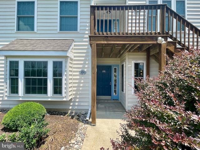 101 Lexington Way, Morgantown, PA 19543 - view of exterior entry with roof with shingles