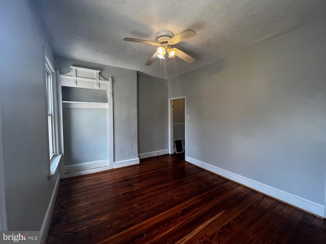 453 Belgrade St, Philadelphia, PA 19125 - unfurnished bedroom featuring a textured ceiling, wood-type flooring, ceiling fan, and a closet