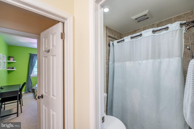 118 Roboda Blvd, Royersford, PA 19468 - bathroom with toilet and curtained shower
