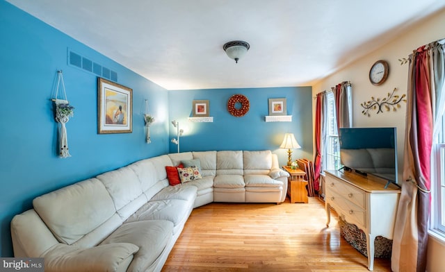 118 Roboda Blvd, Royersford, PA 19468 - living area featuring light wood-style floors