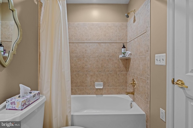 945 Hamilton Way, Warwick, PA 18974 - full bathroom with toilet and shower / tub combo with curtain