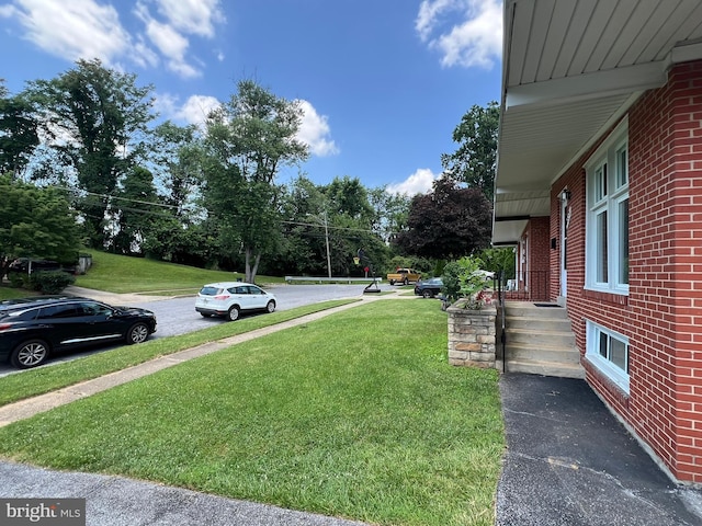 1233 Knightswood Rd, Baltimore, MD 21239 - view of green lawn