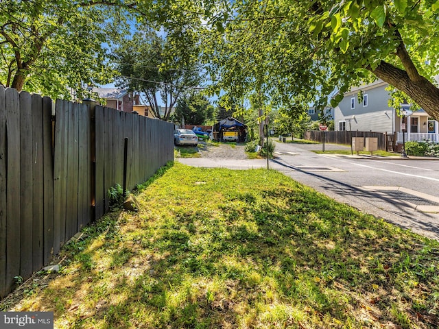 23 W 5th St, Frederick, MD 21701 - view of yard with a residential view