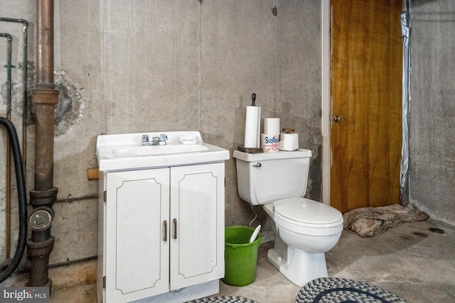 1402 Lehigh St, Allentown, PA 18103 - bathroom with vanity and toilet