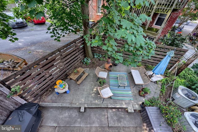 662 W Chestnut St, Lancaster, PA 17603 - view of patio