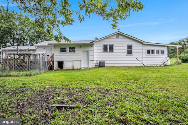 60 Gordon Dr, Carlisle, PA 17013 - rear view of house